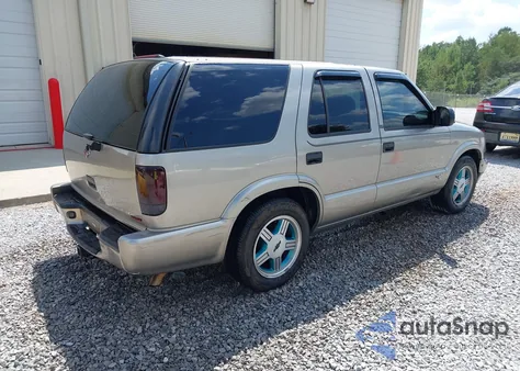 2001 Chevrolet Blazer Lt z USA, uszkodzony, nr VIN 1GNCS13W412160358